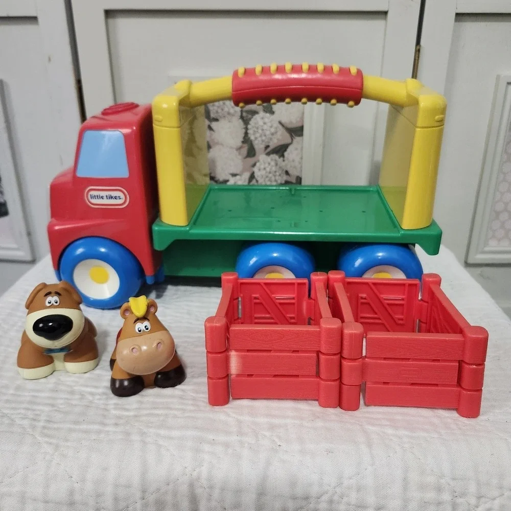 Little Tikes Red Handle Hauler Farm Truck Toy Horse Dog‎ Corrals Sounds Music